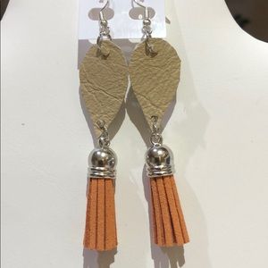 Leather earrings